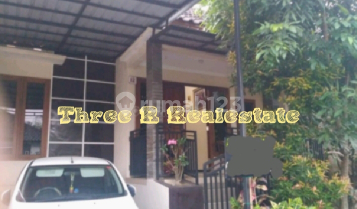 Rumah design elegant full jati lokasi tengah kota. Rumah design elegant full jati lokasi tengah kota.