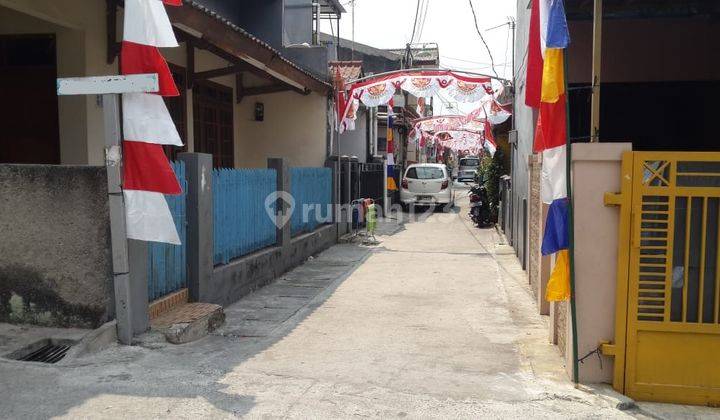 Termurah... Rumah Hoek (hitung tanah saja) di Depok, jawa barat. 2