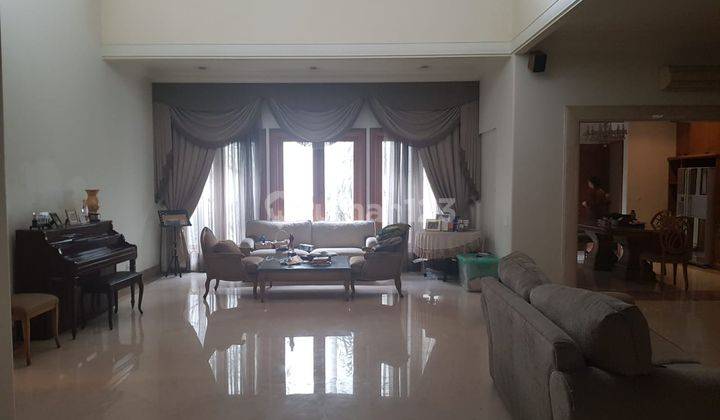 Rumah Bagus di Jl. Lamandau  Keb. Baru Jakarta Selatan. 5+2BR, SHM 2