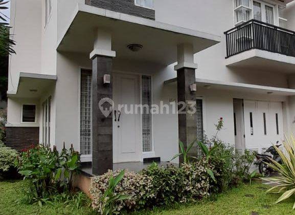 Rumah  Minimalis Dalam Cluster Hoek Bona Vista Jakarta Selatan 2