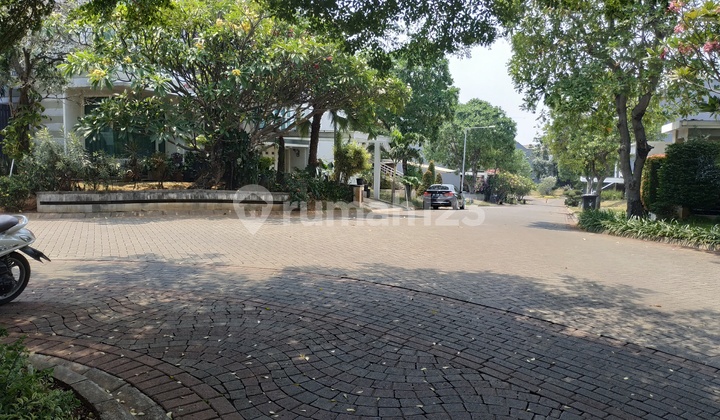 Rumah Minimalis Dalam Cluster Hoek Bona Vista Jakarta Selatan