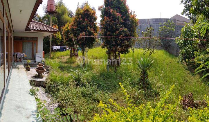 Rumah dengan Tanah Luas Harga Hitung Tanah di Budi Asih Bandung 2