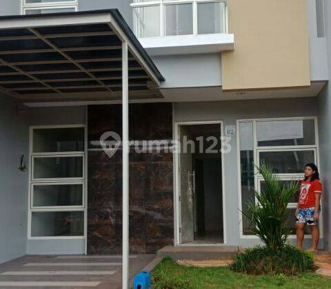 Rumah Cantik di cluster Grand Wisata 2