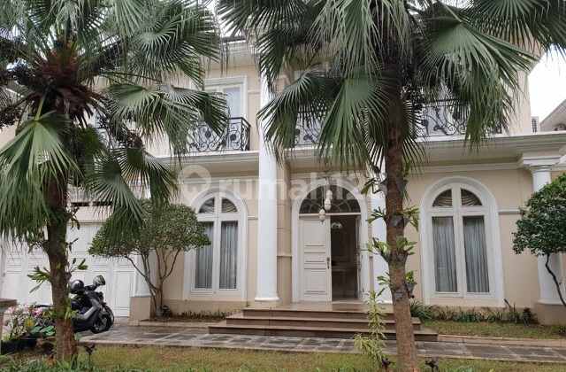 Beautiful House in Fountainbleu BSD City Tangerang Beautiful House in Fountainbleu BSD City Tangerang