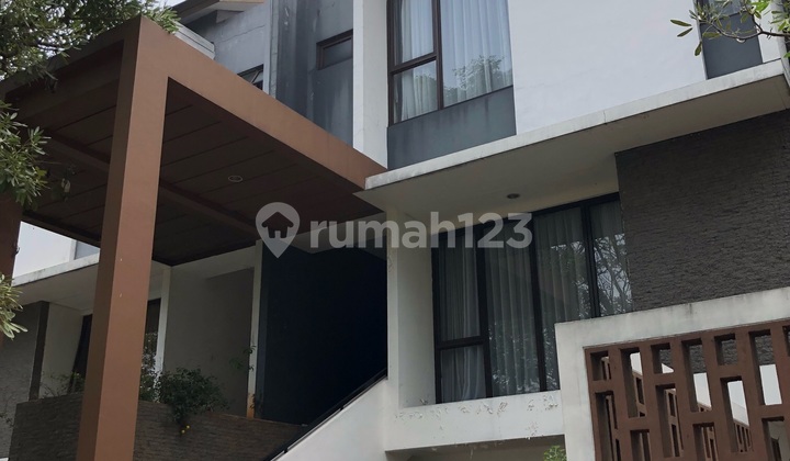 Beautiful, Lush House in Foreste Mewag