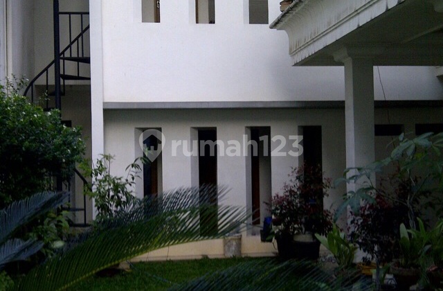 RUMAH CANTIK DI BSD MEWAH HARGA BAGUS