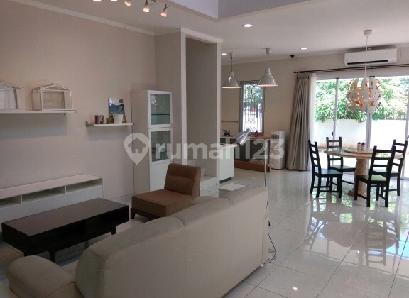 Beautiful Luxurious Green Premium Cluster House in BSD 2