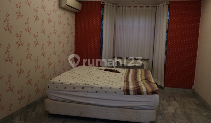 Luxury House in BSD, Strategic, Comfortable. 2