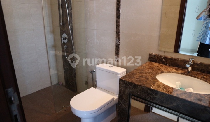 ELEGANT LUXURY HOUSE IN GADING SERPONG 2