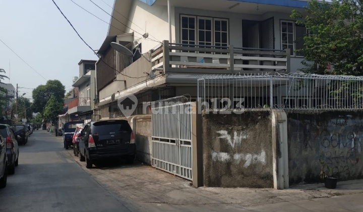 Rumah di pusat jakarta yg strategis dekat fasiltas umum