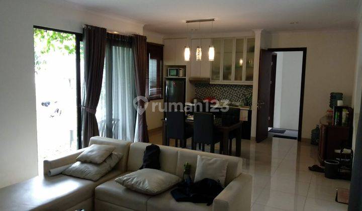 Rumah siap huni rapih full furnished The Icon Cluster Ritzone Bsd 1