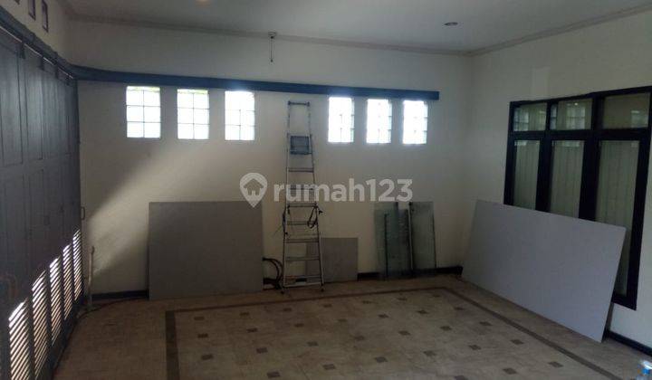 Rumah Rapi Nyaman di Cisitu Buah Batu Bandung 1