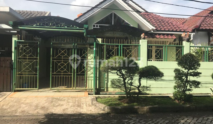 Rumah Lebar 10 di Villa Melati Mas, Serpong, Tangerang