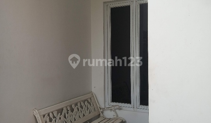 Modern House on Mandor Hasan Road, Bambu Apus, Cipayung, East Jakarta 2