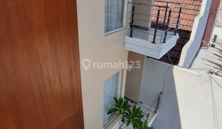 390B.Rumah KOS ELITE di DUKUH KUPANG - SURABAYA BARAT - STRATEGIS, LUX, PRIVATE BALCONY &amp; Bisa Hasilkan DUIT GEDHE (PASIF INCOME) Buat Anda : (FS)-(Grade : A+) 2