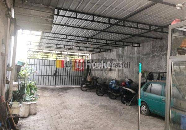 Rumah di Jend Urip Sumoharjo Solo 1