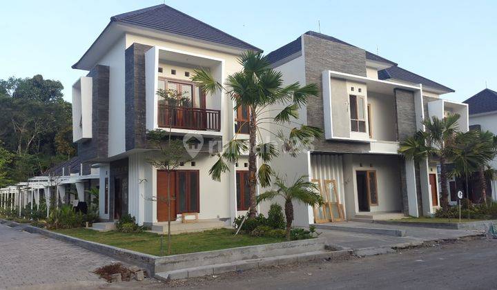 Rumah Minimalis 2 Lantai di Perumahan Elite Griya Loka Kediri - Tabanan 1