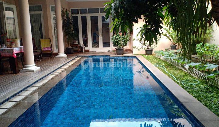 Rumah ADA KOLAM RENANG  Mewah Prapanca Kebayoran Baru Jakarta Selatan Dekat Kemang Village 1