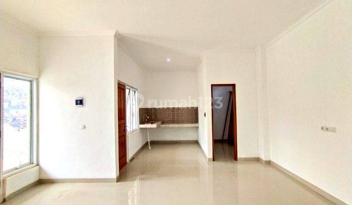 RUMAH SEMI TOWNHOUSE HANYA 8 MENIT KE MRT LEBAK BULUS 2