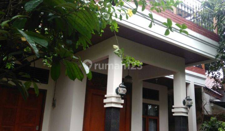 Rumah Lux 2 Lantai di bintaro sektor 5 dekat sklh STAN dgn tanah luas 1