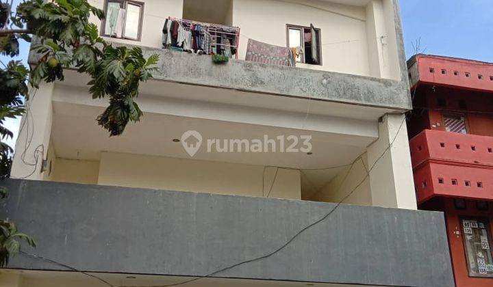 Kost Banyak Kamar di Samping Hartono Mall dekat Banyak Kampus 1