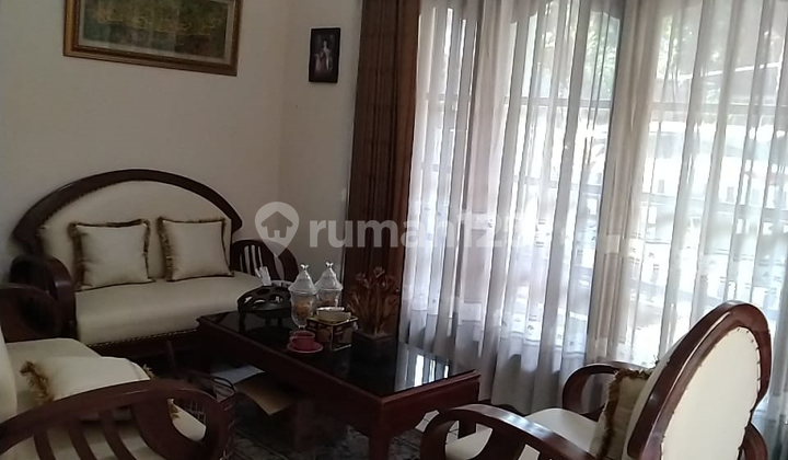 Nice Well-Maintained House In Beautiful Cibolerang 2