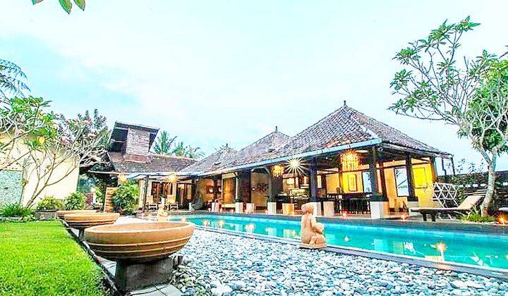 Villa Kolam Renang Jalan Kaliurang Adem nyaman 1