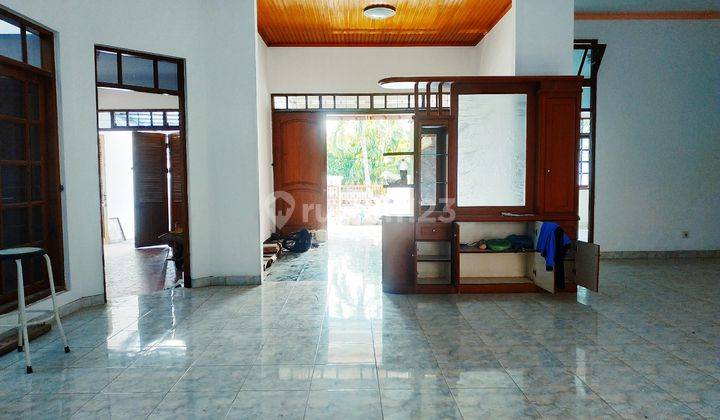 RUMAH BAGUS SEMI FURNISHED 2