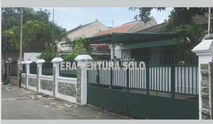 Rumah siap huni di tengah kota Solo 1