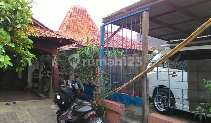 Rumah Joglo lama klasik dilokasi yg Strategis dan Nyaman. 2