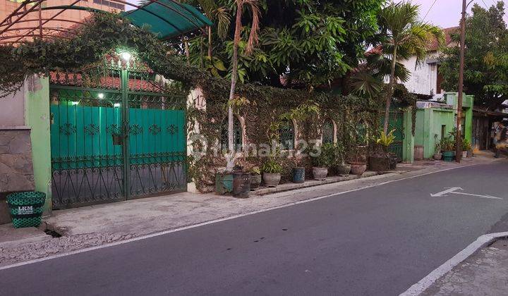 Rumah Asri Tengah Kota Di Penumping Solo 1