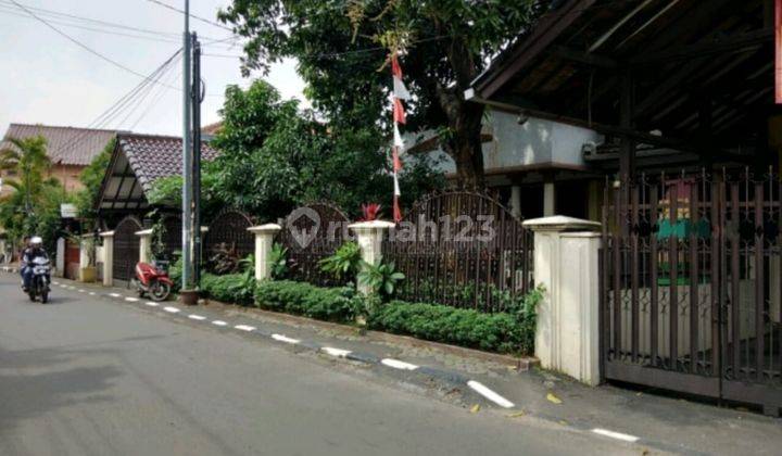 Rumah cantik asri dan nyaman 1