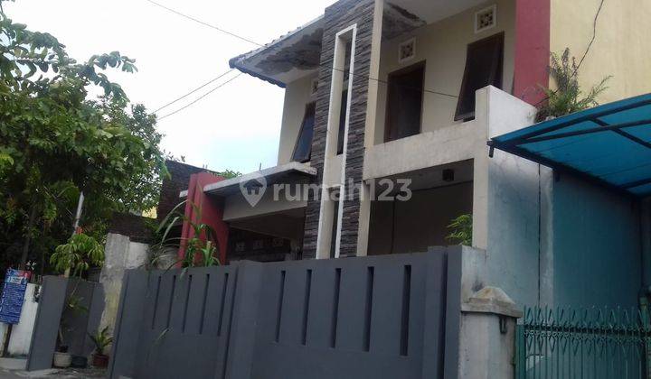 Rumah 2 lantai Elegan Mewah di Tengah Kota Solo 1