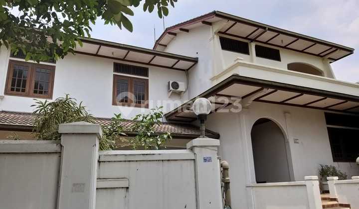 Rumah Jl. Kelapa sawit raya  Komplek  Billy & Moon,  Pondok Kelapa - Jakarta Timur