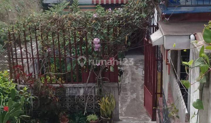 Rumah tinggal dijalan utama, siap huni .... 1