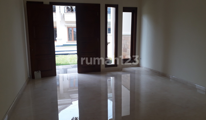 RUMAH BARU DEKAT PONDOK INDAH 2