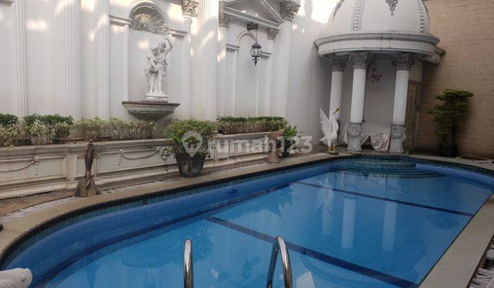 Rumah mewah klasik di Artha Gading Villa - Kelapa Gading 2