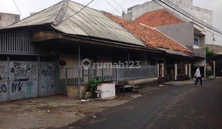 Jual Rumah Tua Hitung Tanah di Palmerah Utara 1