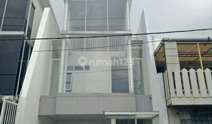 Rumah Baru Rungkut Mapan Barat New Minimalis 3Lantai 1