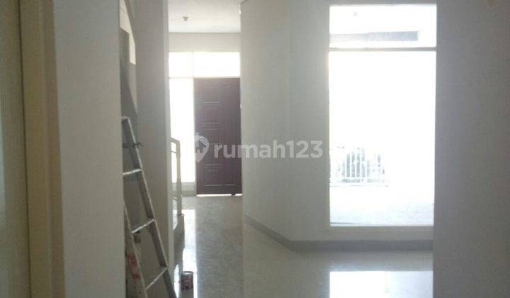 Rumah Baru Rungkut Mapan Barat New Minimalis 3Lantai 2