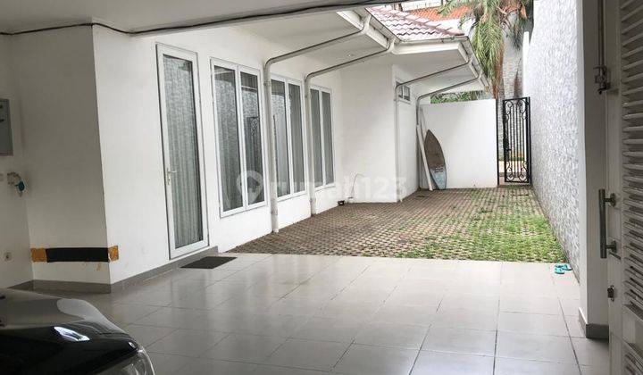 Rumah di Menteng For lease Menteng lux and serene 2