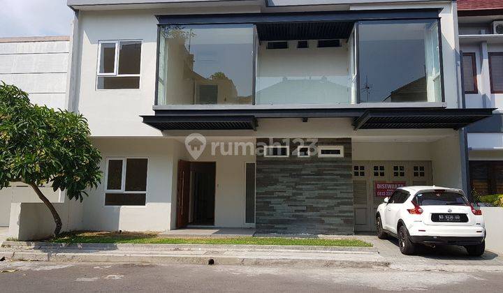 Rumah mewah minimalis di colomadu solo 1