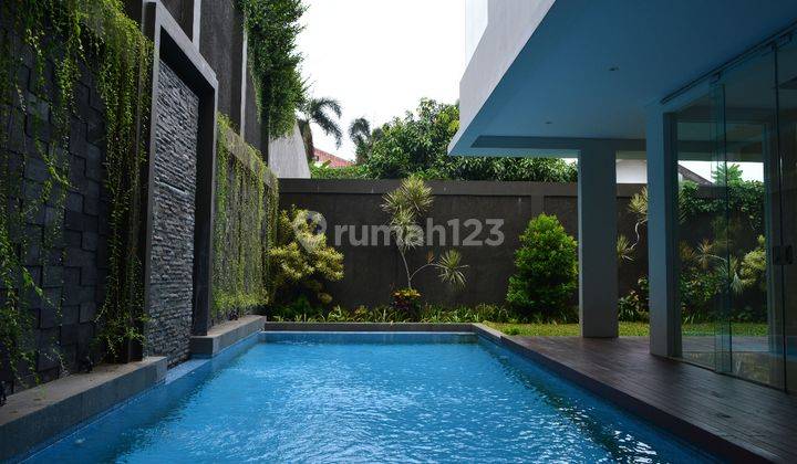 Rumah Siap Huni Strategis area Kemang 1