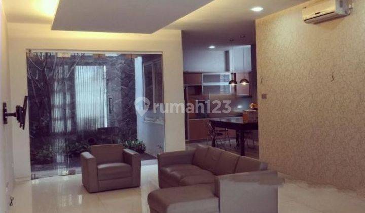 Rumah besar dan Bagus 5 menit ke mall komplek taman lingkar selatan, bandung, jawa barat 1