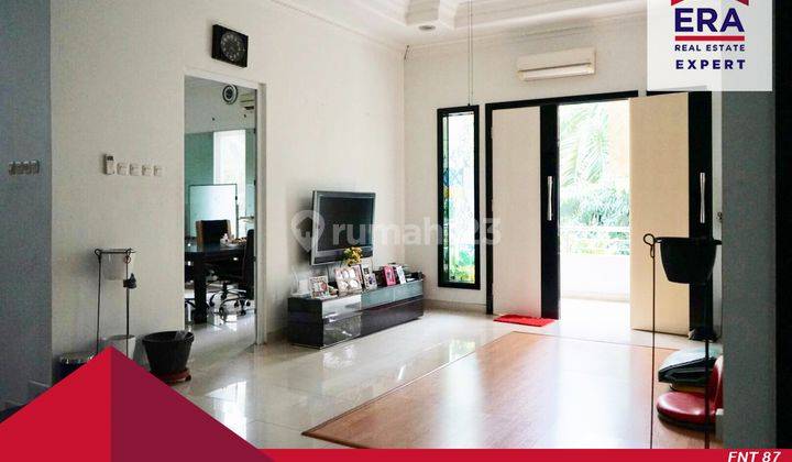 Rumah Mewah Kawasan Elite Lingkungan Nyaman dan Aman 2