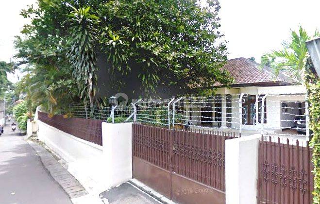 Rumah Lokasi Strategis area Kemang 2