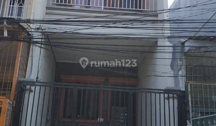 Rumah Modern Minimalis 3 Lantai Teluk Gong, Kel. Pejagalan, Kec. Penjaringan Jakarta Utara 1