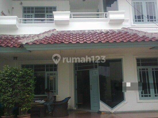 rumah cukup mewah layak huni 2