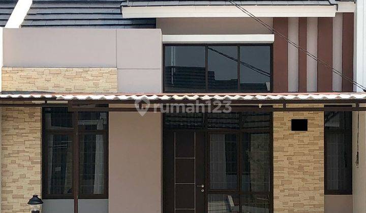 Rumah cantik 2lantai  di Villaggio Citra Raya 1