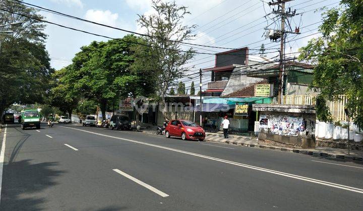 Rumah poros jalan, luas, bisa untuk usaha Jl P Sudirman Batu 1